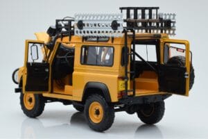 Land Rover Defender 90 Camel Trophy Borneo 1985 Almost Real 1:18 810213 Metalas - nuotrauka 5 iš 8