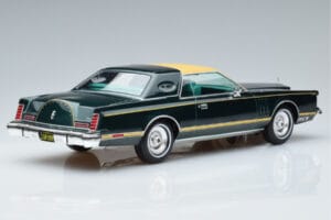 Lincoln Continental Mark V Tamsiai Žalias MCG 1:18 MCG18404 Metalas - nuotrauka 2 iš 6