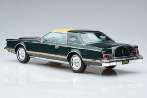 Lincoln Continental Mark V Tamsiai Žalias MCG 1:18 MCG18404 Metalas - nuotrauka 5 iš 6
