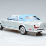 Lincoln Continental Mark V Sidabrinis MCG 1:18 - image 5 of 6