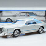 Lincoln Continental Mark V Sidabrinis MCG 1:18 - image 6 of 6