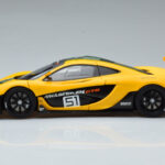 McLaren P1 GTR Geltona Su Žaliomis Juostomis AUTOart 1:18 - image 4 of 7