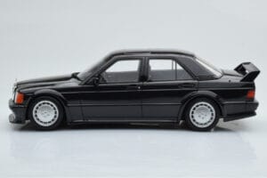 Mercedes 190E W201 2.5-16 Evo I Juodas Otto 1:18 OT151 Derva - nuotrauka 3 iš 6