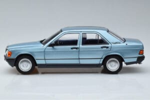 Mercedes 190E W201 Šviesiai Mėlynas Norev 1:18 183828 Metalas - nuotrauka 4 iš 7