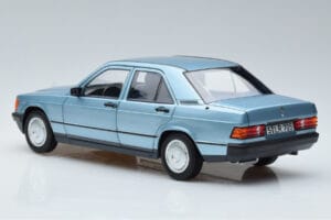 Mercedes 190E W201 Šviesiai Mėlynas Norev 1:18 183828 Metalas - nuotrauka 6 iš 7