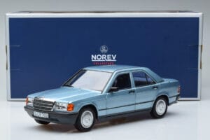 Mercedes 190E W201 Šviesiai Mėlynas Norev 1:18 183828 Metalas - nuotrauka 7 iš 7