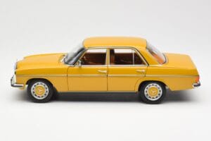 Mercedes 200/8 W115 Sahara Geltonas Norev 1:18 183771 Metalas - nuotrauka 4 iš 8