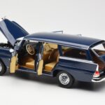 Mercedes 200 Universal W115 Mėlynas Norev 1:18 - image 5 of 8