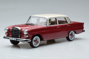 Mercedes 200 W110 Raudonas Norev 1:18