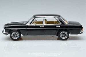 Mercedes 200 W115 Riboto Tiražo Leidimas Norev 1:18 183775 Metalas - nuotrauka 5 iš 8