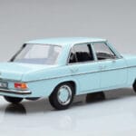 Mercedes 200 W115 Norev 1:18 183777 Metalas - image 3 of 7