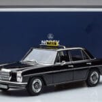 Mercedes 200 W115 Taksi Norev 1:18 183776 Metalas - image 7 of 7