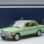 Mercedes 200 W123 Žalias Norev 1:18 183796 Metalas - image 7 of 7