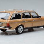 Mercedes 200T S123 AMG Package Smėlinis Norev 1:18 - image 3 of 9