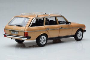 Mercedes 200T S123 AMG Package Smėlinis Norev 1:18 183739 Metalas - nuotrauka 3 iš 9