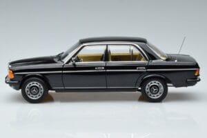 Mercedes 230E W123 Riboto Tiražo Leidimas Norev 1:18 183711 Metalas - nuotrauka 5 iš 8