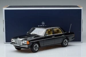 Mercedes 230E W123 Riboto Tiražo Leidimas Norev 1:18 183711 Metalas - nuotrauka 8 iš 8