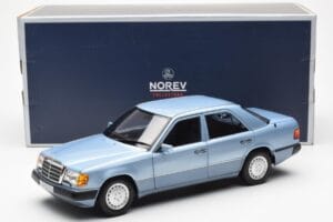 Mercedes 230E W124 Šviesiai Mėlynas Metallic Norev 1:18 183945 Metalas - nuotrauka 8 iš 8