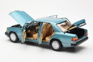 Mercedes 230E W124 Beryl Metallic Pardavėjo Leidimas Norev 1:18 B66040698 Metalas - nuotrauka 5 iš 8