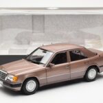 Mercedes 230E W124 Rosewood Metallic Pardavėjo Leidimas Norev 1:18 - image 8 of 8