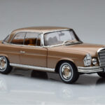 Mercedes 250 SE Coupe W111 Auksinė Metalinė Norev 1:18 - image 5 of 7