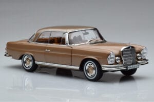 Mercedes 250 SE Coupe W111 Auksinė Metalinė Norev 1:18 183759 Metalas - nuotrauka 5 iš 7