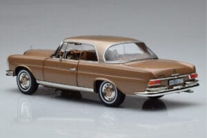 Mercedes 250 SE Coupe W111 Auksinė Metalinė Norev 1:18 183759 Metalas - nuotrauka 6 iš 7