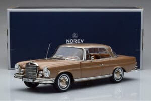 Mercedes 250 SE Coupe W111 Auksinė Metalinė Norev 1:18 183759 Metalas - nuotrauka 7 iš 7