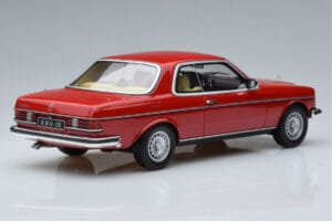 Mercedes 280 CE C123 Raudonas Otto 1:18 OT145 Derva - nuotrauka 2 iš 6