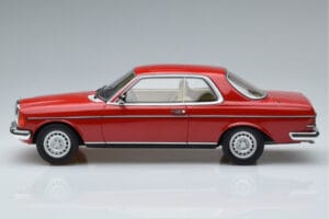Mercedes 280 CE C123 Raudonas Otto 1:18 OT145 Derva - nuotrauka 3 iš 6