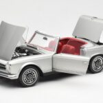 Mercedes 280 SL W113 Pagoda Sidabrinis Schuco 1:18 - image 2 of 8