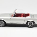 Mercedes 280 SL W113 Pagoda Sidabrinis Schuco 1:18 - image 4 of 8