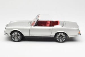 Mercedes 280 SL W113 Pagoda Sidabrinis Schuco 1:18 450035000 Metalas - nuotrauka 4 iš 8