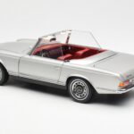 Mercedes 280 SL W113 Pagoda Sidabrinis Schuco 1:18 - image 7 of 8
