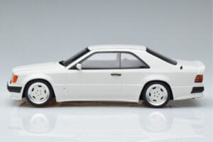 Mercedes 300 CE C124 AMG The Hammer Arctic Baltas Otto 1:18 B66040639 Derva - nuotrauka 3 iš 6