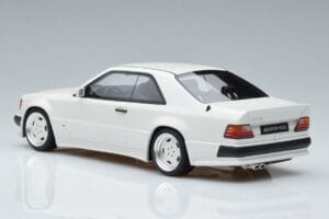 Mercedes 300 CE C124 AMG The Hammer Arctic Baltas Otto 1:18 B66040639 Derva - nuotrauka 5 iš 6