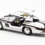 Mercedes 300 SL W198 Chromas Minichamps 1:18 - image 5 of 8