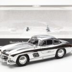Mercedes 300 SL W198 Chromas Minichamps 1:18 - image 8 of 8