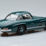 Mercedes 300 SL W198 Gullwing Žalias Norev 1:18 - image 3 of 7