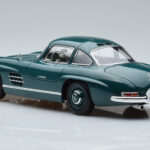 Mercedes 300 SL W198 Gullwing Žalias Norev 1:18 - image 6 of 7