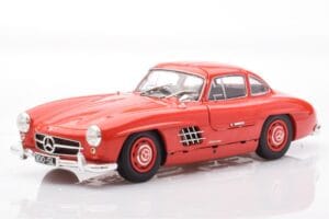 Mercedes 300 SL W198 Gullwing Raudonas Minichamps 1:18