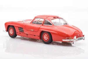 Mercedes 300 SL W198 Gullwing Raudonas Minichamps 1:18 110037211 Metalas - nuotrauka 7 iš 8