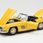Mercedes 300 SL W198 Roadster Geltonas Norev 1:18 - image 2 of 8