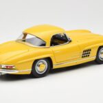 Mercedes 300 SL W198 Roadster Geltonas Norev 1:18 - image 3 of 8