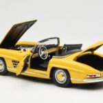 Mercedes 300 SL W198 Roadster Geltonas Norev 1:18 - image 5 of 8