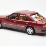Mercedes 500E W124 Raudonas Metallic Pardavėjo Leidimas Norev 1:18 - image 7 of 8