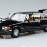 Mercedes 560 SEL W126 Juodas Norev 1:18 - image 2 of 7