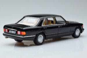 Mercedes 560 SEL W126 Juodas Norev 1:18 183793 Metalas - nuotrauka 3 iš 7