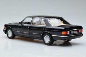 Mercedes 560 SEL W126 Juodas Norev 1:18 183793 Metalas - nuotrauka 6 iš 7