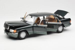 Mercedes 560 SEL W126 Night Žalias Metalinis Dealer Edition Norev 1:18 B66040626 Metalas - nuotrauka 2 iš 8